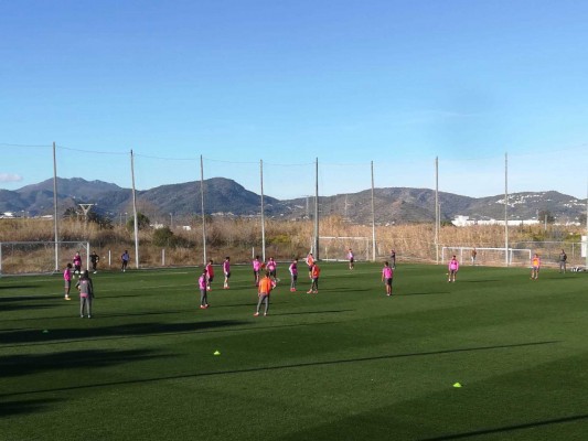 El equipo despidió ayer el stage de Oliva y hoy cierra el 2017 en el Ciutat de València