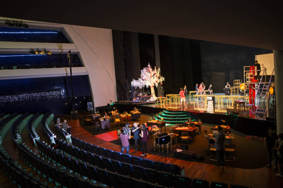 Les Arts ya ha duplicado su actividad ajena a la programación propia