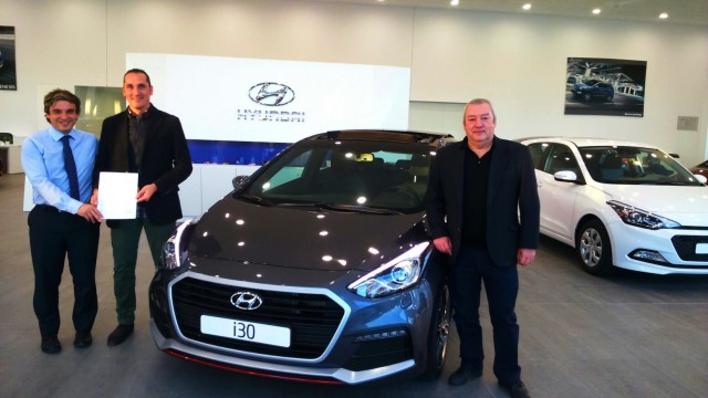 Hyundai Koryo Car en la Vuelta Ciclista a la Comunidad Valenciana