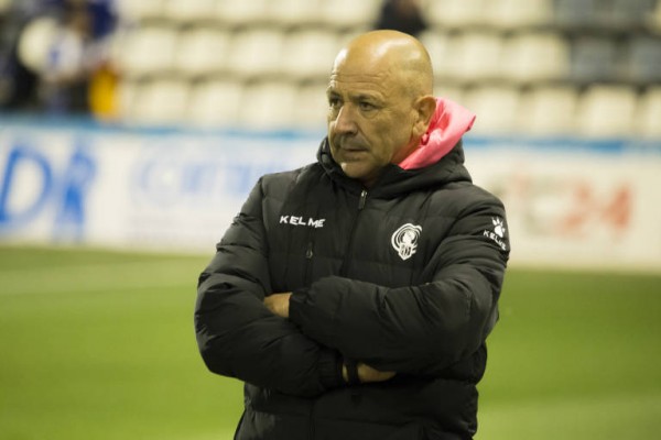 El Hércules se lanza a por un mediocentro y un jugador de banda