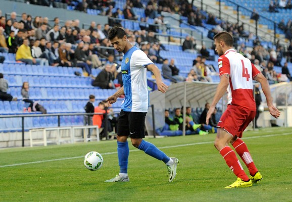 El Hércules puede darle a José Fran la ficha de Nieto, aunque no haya acuerdo con este para rescindir