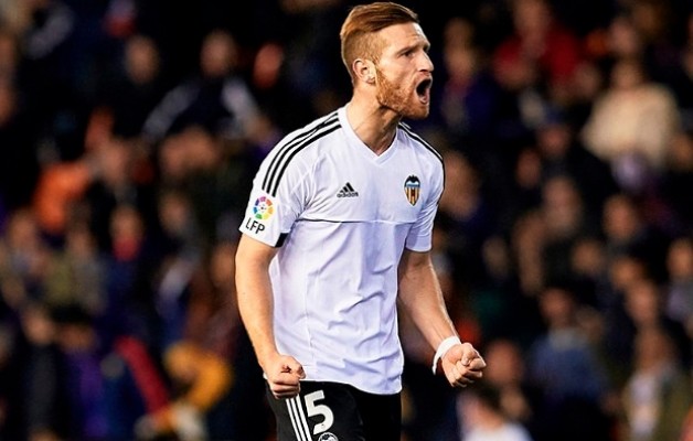 El Bayern Múnich, al acecho de Mustafi