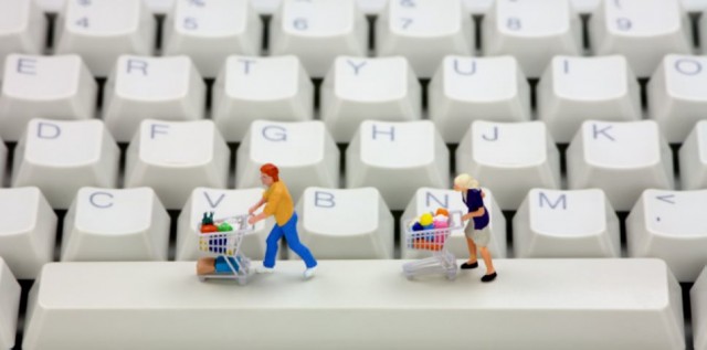 El gasto medio de los valencianos en compras online alcanza los 1.444 euros en 2017, un 49% más