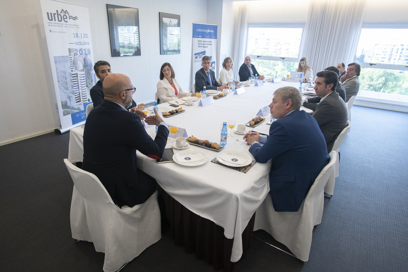 Desayuno sobre el sector inmobiliario organizado por Valencia Plaza y Urbe (Fotos: KIKE TABERNER)