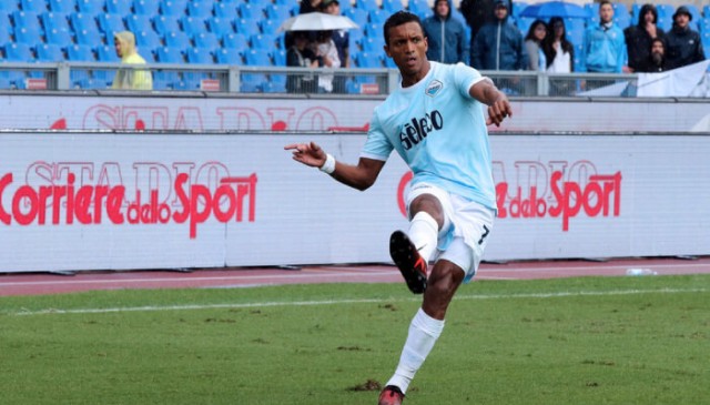 La Lazio quiere a Nani pero a un precio inferior a diez millones