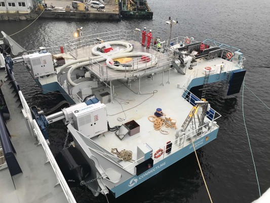 Gas Natural Fenosa lanza un sistema flotante pionero en el mundo para la transferencia de GNL