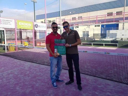 'Level Padel', la 'app' que te busca compañero (y rival) para el pádel desarrollada en Alicante