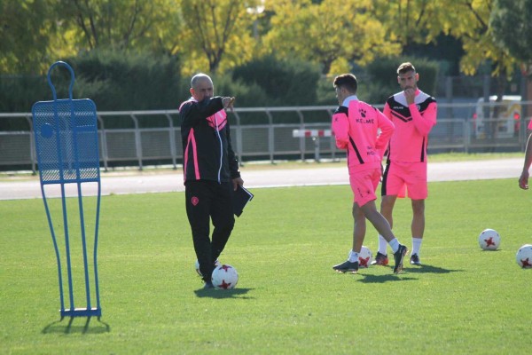 Sin laterales zurdos para recibir al Alcoyano