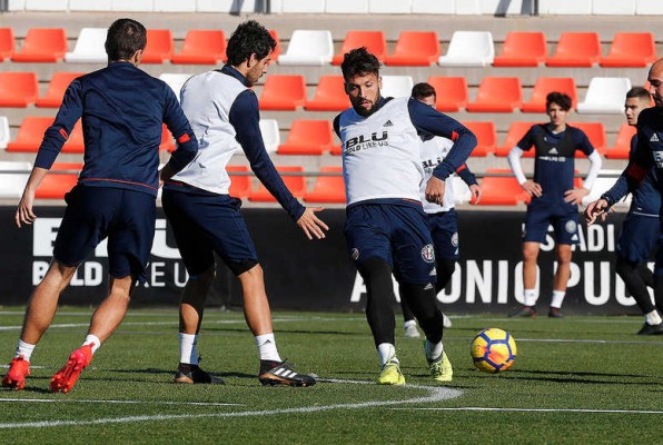Marcelino recupera a Zaza y Montoya y deja fuera a Mina y Gayà