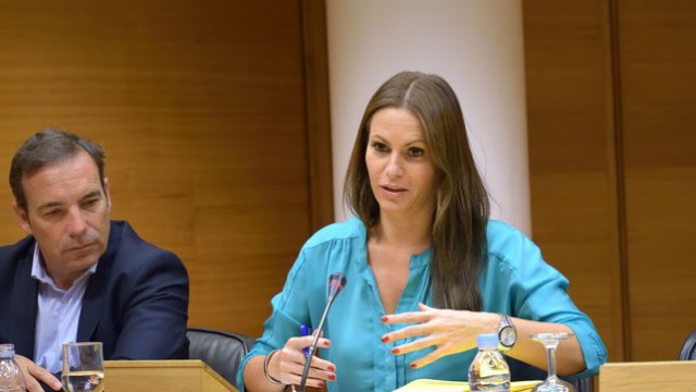 El PP pide la retirada de la ley de educación en Les Corts por el rechazo del sector