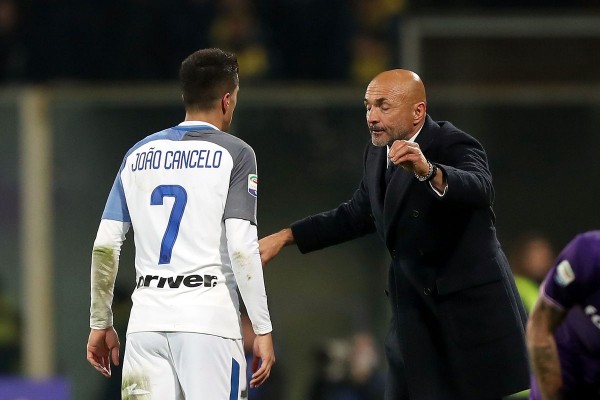 El Inter se resiste a devolver a Joao Cancelo al Valencia