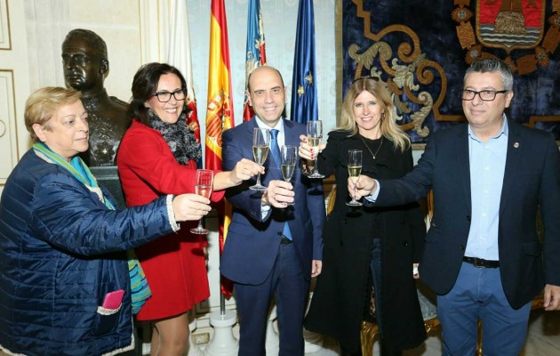Echávarri afronta el primer asalto del presupuesto en manos de los agentes sociales