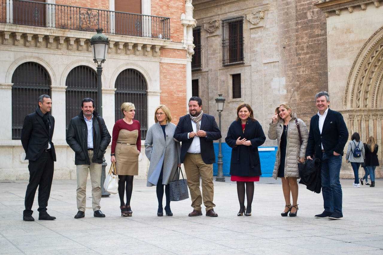 Bonig se conjura con los pesos pesados del PPCV para darle la vuelta a las encuestas