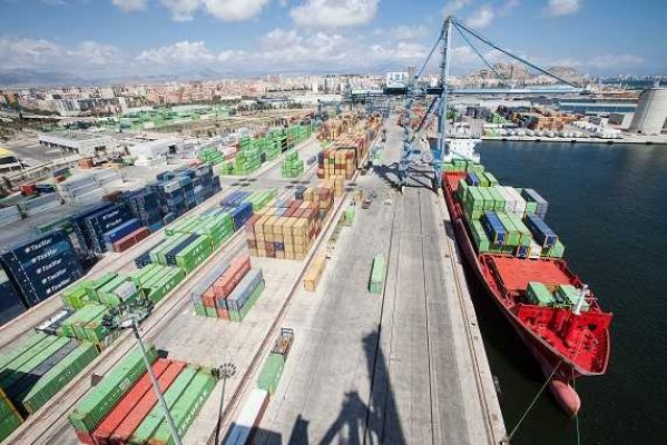 Alicante no es tan exportadora como presume: menos del 2% nacional y bajando