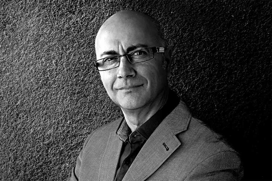 El escritor Antonio Garrido participa en uno de los eventos - 