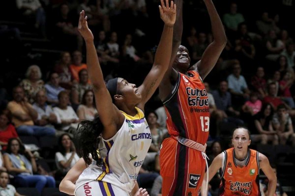 Duelo directo en la vuelta de la Liga Femenina 2