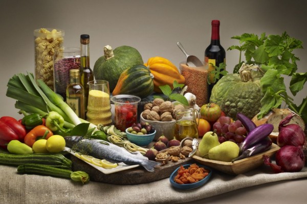 La dieta mediterránea puede contribuir a mantener la fuerza muscular y la energía en los adultos