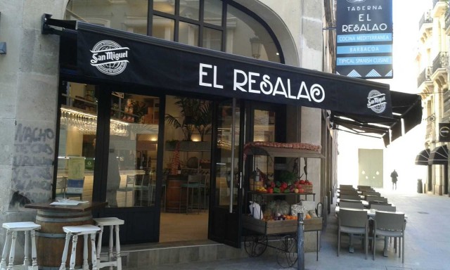 La taberna 'El Resalao' lleva la cocina tradicional y de mercado al Casco Antiguo de Alicante