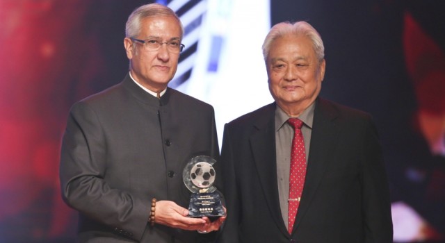 Manzano, principal candidato a seleccionador de China