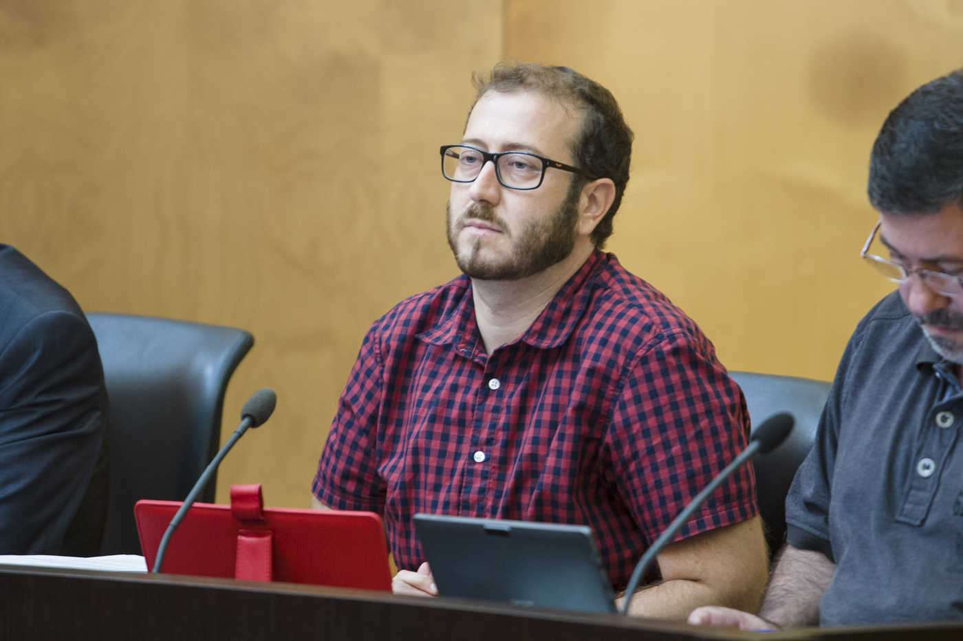 Compromís critica que Benidorm contrate diseñadores externos teniendo un departamento propio