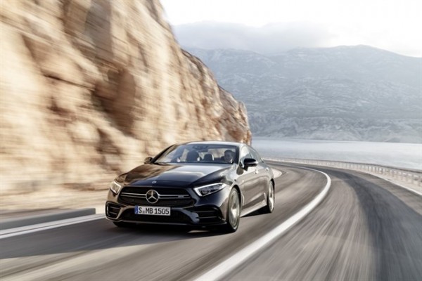 Mercedes-AMG lanza la versión 53 de CLS, Clase E Coupé y Clase E Cabrio