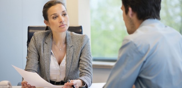 La mitad de los españoles se prepara poco o nada las entrevistas de trabajo