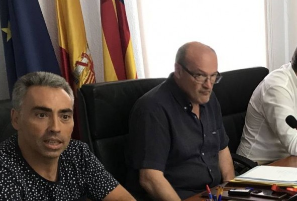 La moción de censura de Benitatxell en manos del secretario de la corporación...y de los juzgados