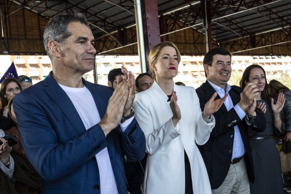 Acto de campaña de Ciudadanos en La Marina de València (Fotos: EVA MÁÑEZ)