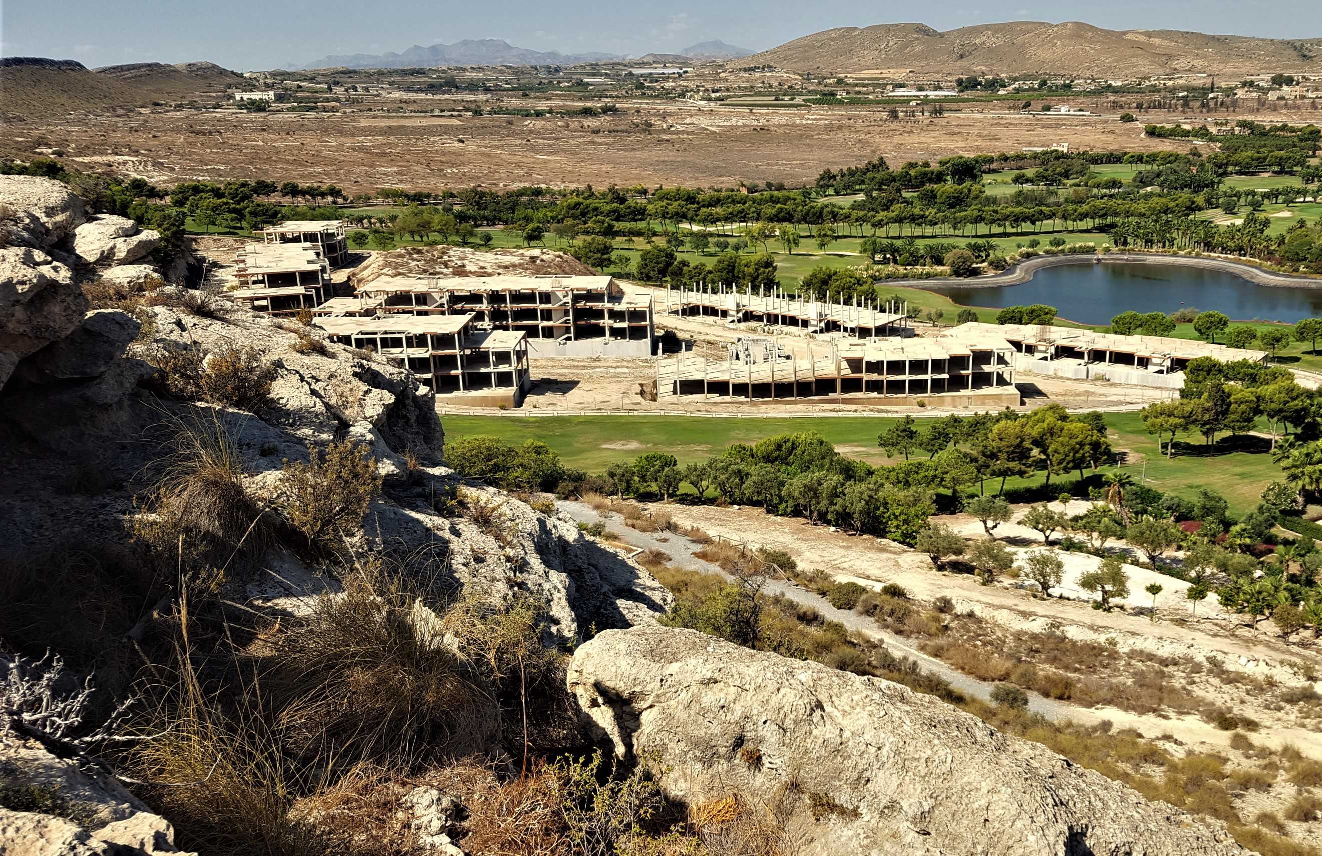 Guanyar insta al Consell a tumbar otro intento por legalizar El Plantío: un cambio en el permiso inicial