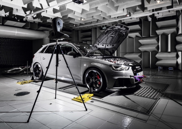 La acústica del TFSI de cinco cilindros de Audi:
una orquesta en el motor