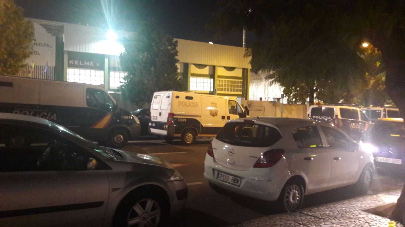 Detenidos 11 jugadores del Calpe CF y 4 directivos por una presunta trama de inmigración ilegal