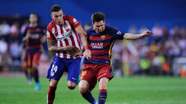 Media liga en juego en el Camp Nou