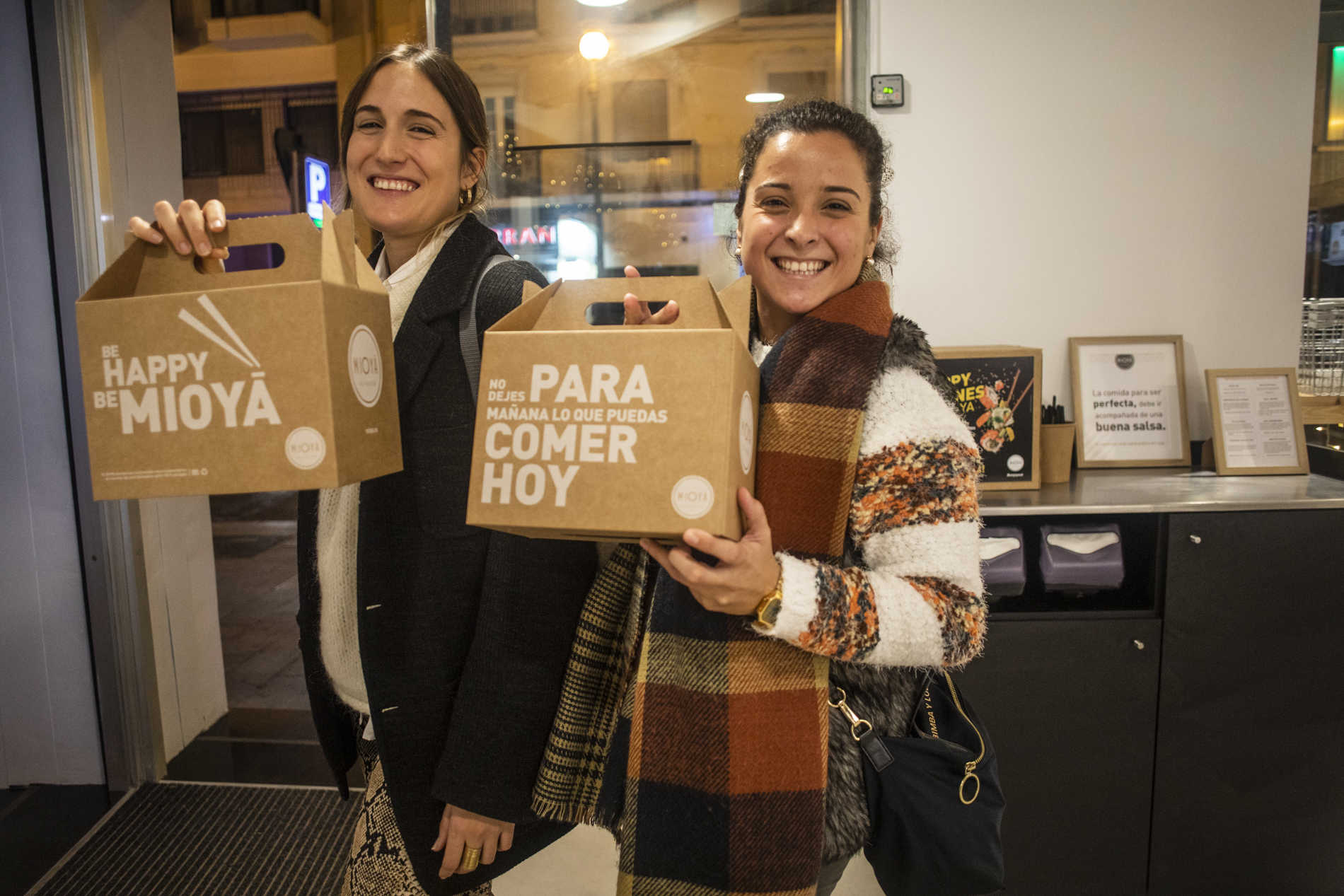 Inauguración del restaurante Mioya en València (Fotos: EVA MÁÑEZ)