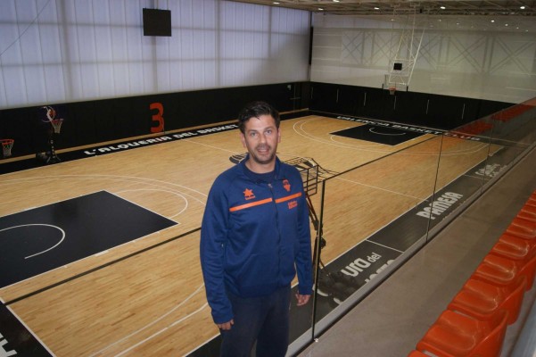 Alessandro Di Pasquale, un técnico internacional con la cantera taronja