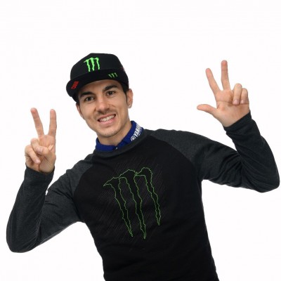 Viñales anuncia su renovación por dos años durante la presentación del equipo Yamaha