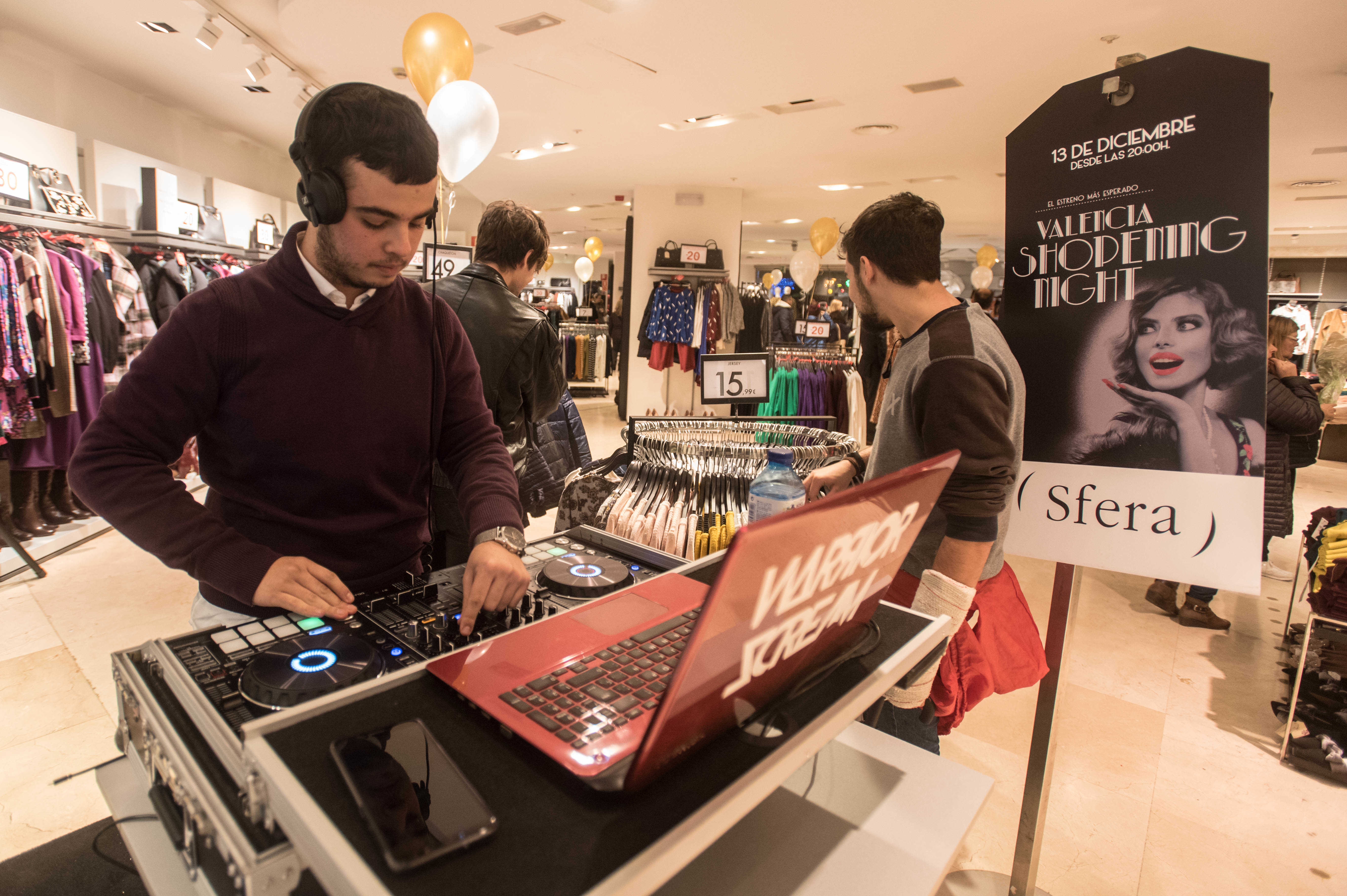 Valencia Shopening Caixa Popular invierno 2018 (Fotos: EDUARDO MANZANA y MARGA FERRER)