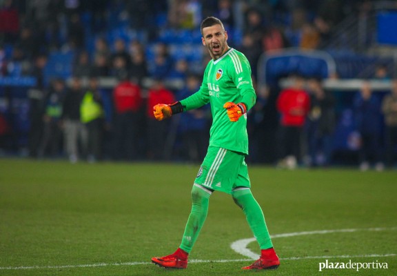 Jaume conduce al Valencia hacia las semis de Copa