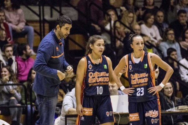 La octava consecutiva llega con sufrimiento (58-66)