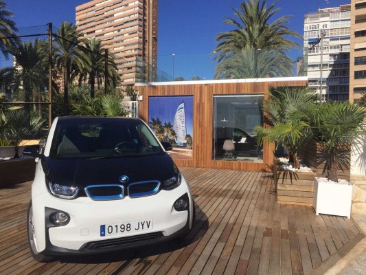 Delfin Tower de Benidorm entregará un BMW I3 a cada propietario