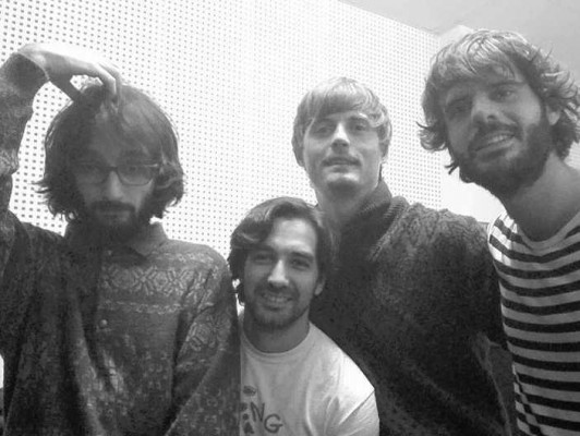 Chesterton actúa de nuevo en València en un concierto con los almerienses Loudly