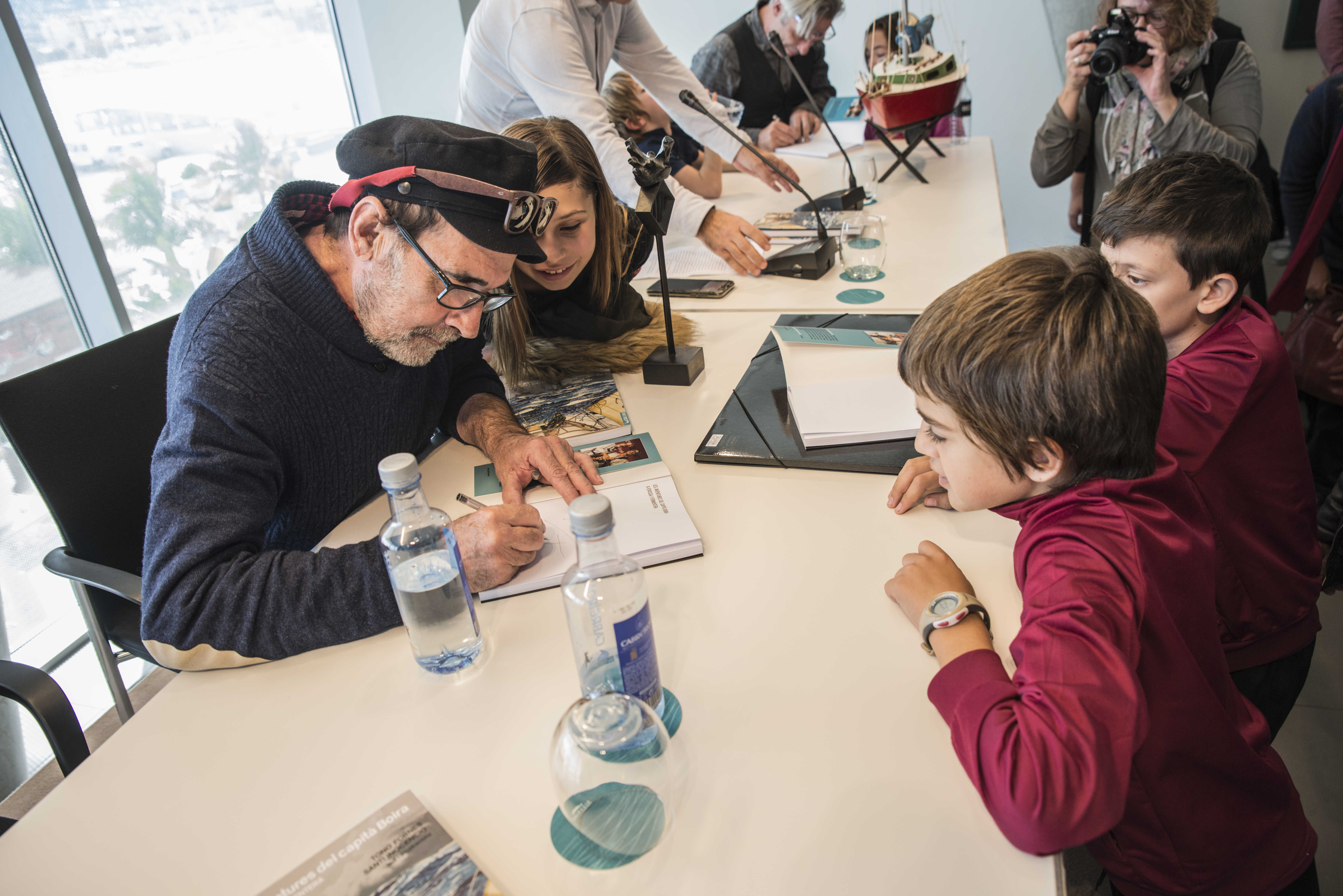 Tono Fornes presenta 'Les aventures del capità Boira', premi Diafebus (Fotos: Borja Abargues)