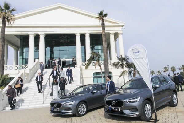Auto Sweden y Volvo lucen en la jornada inmobiliaria