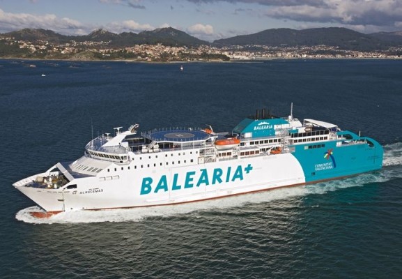 Baleària recibe el Premio Cavanilles de Turismo 2015