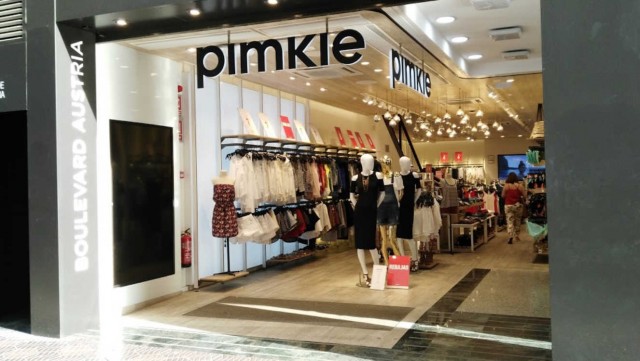El 'Boulevard Austria' se vacía a la espera de la 'flagship' de Inditex: adiós a Pimkie