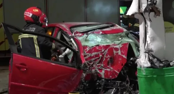 Rechazan cerrar el perfil en Facebook del hombre que mató a su 'ex' al chocar contra una gasolinera

