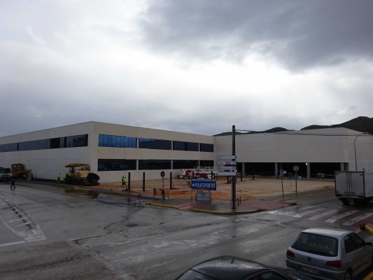 Rolser 'se pasa' a la promoción de suelo industrial: construye naves y las alquila a Ale-hop