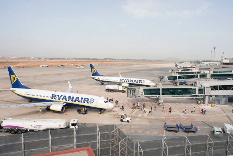 El plan estratégico del aeropuerto de Castellón prevé alcanzar 500.000 viajeros en los próximos 5 años