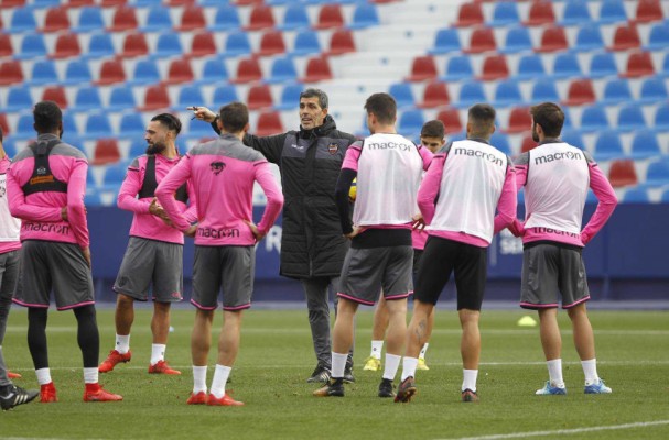 Muñiz dice que la crisis del Madrid es relativa y ya la quisiera el Levante