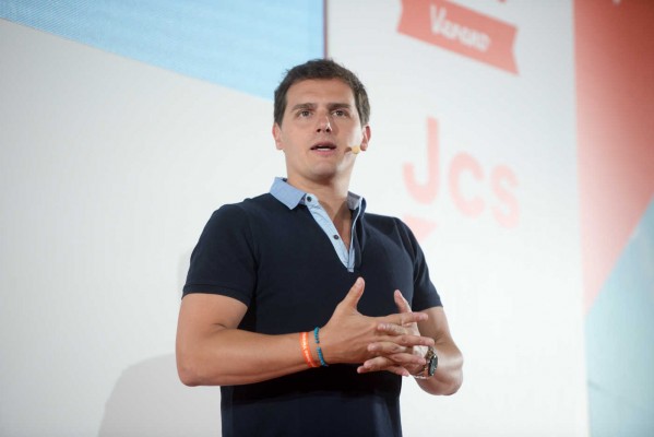 Albert Rivera en el campus joven de Cs en Alicante (Fotos: RAFA MOLINA)