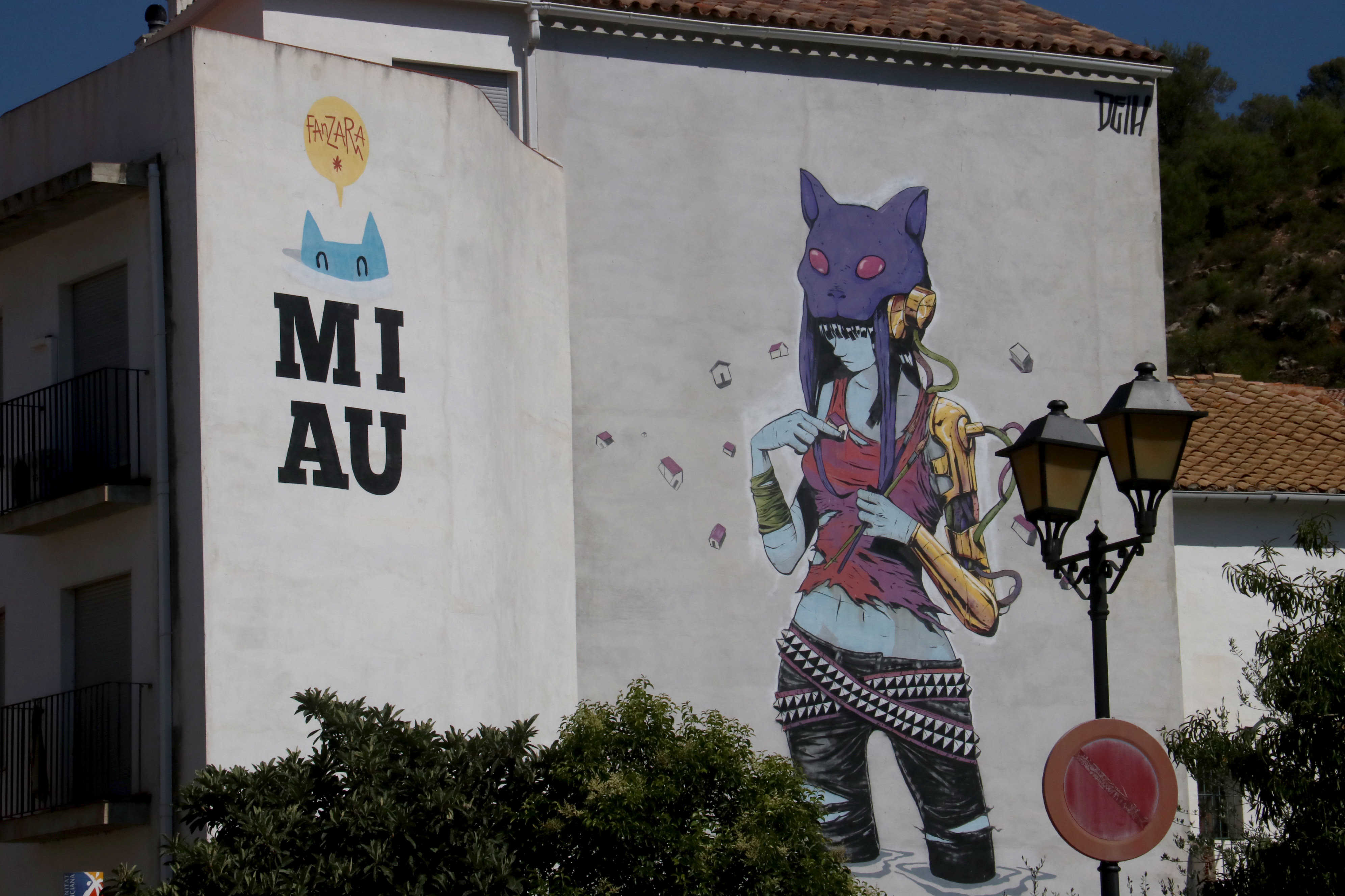 MIAU 2018: el arte urbano reconquista Fanzara (Fotos: JAVIER MARTÍ BARREDA)
